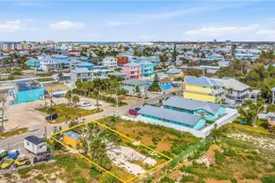 110 Mango St, Fort Myers Beach, FL 33931 - Photo 23