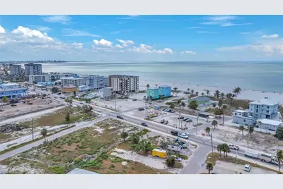 110 Mango St, Fort Myers Beach, FL 33931 - Photo 13