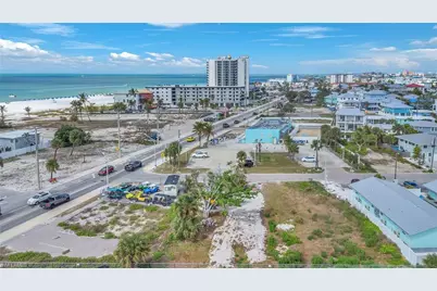 110 Mango St, Fort Myers Beach, FL 33931 - Photo 9