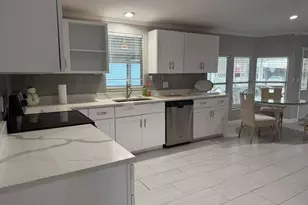 6085 Seashore Dr, Atlantis, FL 33462 - Photo 9