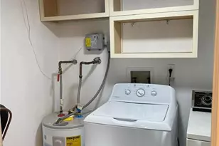 2385 Naples Trace Cir, Naples, FL 34109 - Photo 15