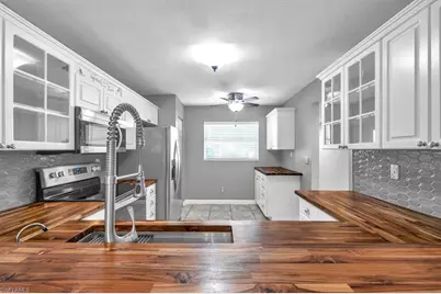 716 Landover Cir #103, Naples, FL 34104 - Photo 7