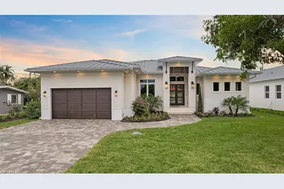 766 95th Ave N, Naples, FL 34108 - Photo 1