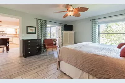 187 Round Key Cir #D3, Naples, FL 34112 - Photo 25