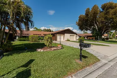 187 Round Key Cir #D3, Naples, FL 34112 - Photo 45