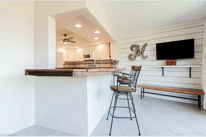 187 Round Key Cir #D3, Naples, FL 34112 - Photo 15