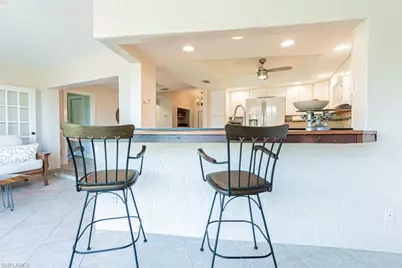 187 Round Key Cir #D3, Naples, FL 34112 - Photo 17