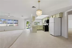 135 Pebble Beach Blvd, Naples, FL 34113 - Photo 21