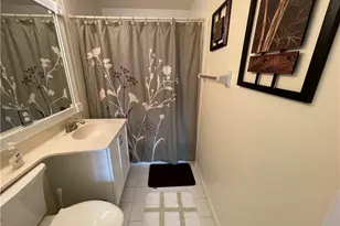 1070 Woodshire Ln, Naples, FL 34105 - Photo 17