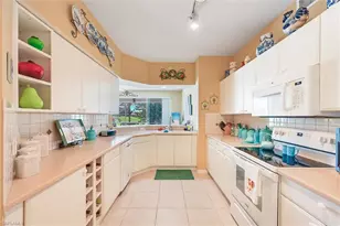 8085 Celeste Dr, Naples, FL 34113 - Photo 21