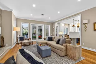 5333 Sycamore Dr, Naples, FL 34119 - Photo 7