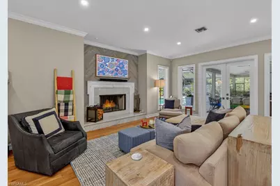 5333 Sycamore Dr, Naples, FL 34119 - Photo 5