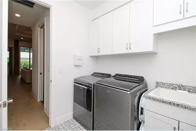 9241 Cayman Dr, Naples, FL 34114 - Photo 29