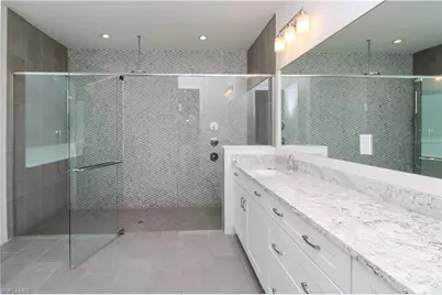 9241 Cayman Dr, Naples, FL 34114 - Photo 17