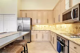 2590 Marshcreek Ln, Naples, FL 34119 - Photo 5