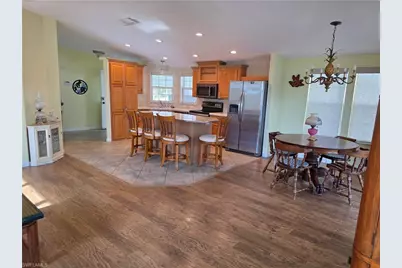 9777 Creekwood Ln, Fort Myers, FL 33905 - Photo 9