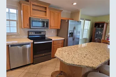 9777 Creekwood Ln, Fort Myers, FL 33905 - Photo 11