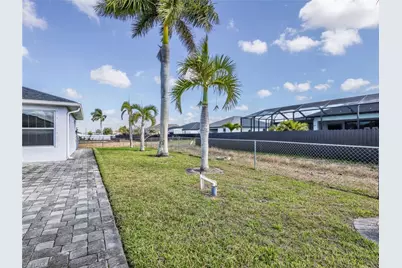 1021 El Dorado Blvd N, Cape Coral, FL 33993 - Photo 35