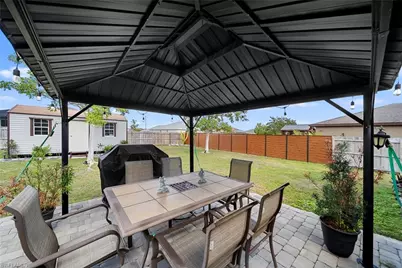 427 NW 3rd St, Cape Coral, FL 33993 - Photo 17