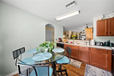 427 NW 3rd St, Cape Coral, FL 33993 - Photo 5