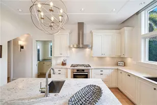 42 6th St S, Naples, FL 34102 - Photo 25