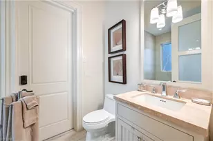 42 6th St S, Naples, FL 34102 - Photo 23