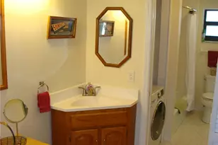 807 River Point Dr, Naples, FL 34102 - Photo 13