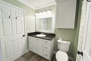 122 Leawood Cir, Naples, FL 34104 - Photo 13