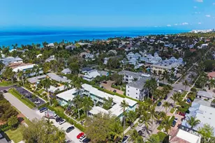 299 8th Ave S, Naples, FL 34102 - Photo 17