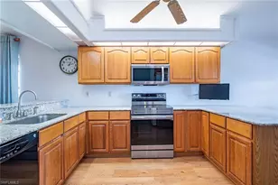 836 102nd Ave N, Naples, FL 34108 - Photo 9