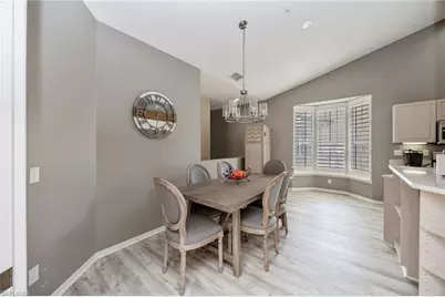 89 Silver Oaks Cir #5-201, Naples, FL 34119 - Photo 9