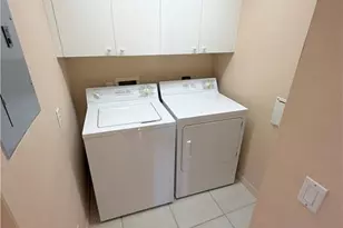 27021 Oakwood Lake Dr, Bonita Springs, FL 34134 - Photo 19