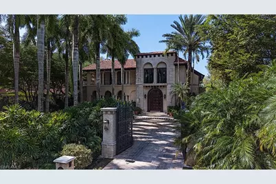 3200 Green Dolphin Ln, Naples, FL 34102 - Photo 7