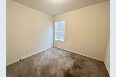 1009 NE 11th St, Cape Coral, FL 33909 - Photo 11