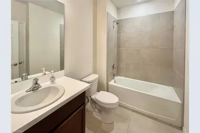 1009 NE 11th St, Cape Coral, FL 33909 - Photo 13