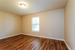 617 SE 27th St, Cape Coral, FL 33904 - Photo 9