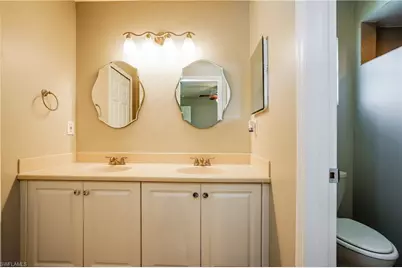 617 SE 27th St, Cape Coral, FL 33904 - Photo 11