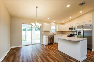 617 SE 27th St, Cape Coral, FL 33904 - Photo 7