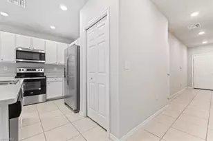 15245 Wildflower Cir, Naples, FL 34119 - Photo 7