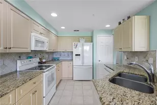 25276 Pelican Creek Cir, Bonita Springs, FL 34134 - Photo 9