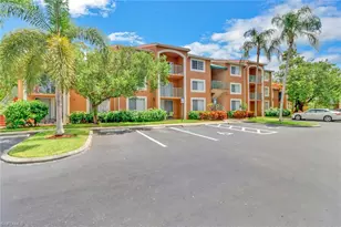 1205 Wildwood Lakes Blvd, Naples, FL 34104 - Photo 11