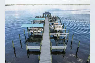 2711 1st St #402, Fort Myers, FL 33916 - Photo 7