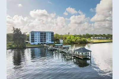 2711 1st St #402, Fort Myers, FL 33916 - Photo 5