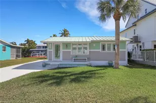 1278 Rainbow Ct, Naples, FL 34110 - Photo 3