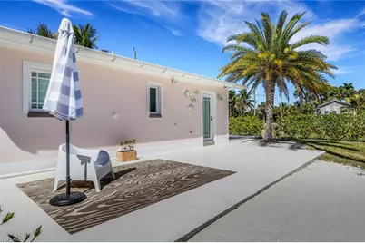 1290 Venetian Way, Naples, FL 34110 - Photo 31