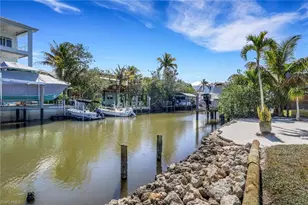 1290 Venetian Way, Naples, FL 34110 - Photo 37