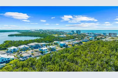 345 Mango St #406, Fort Myers Beach, FL 33931 - Photo 7