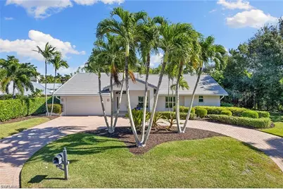 3720 Parkview Way, Naples, FL 34103 - Photo 1