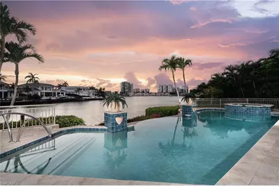 3433 Crayton Rd, Naples, FL 34103 - Photo 27