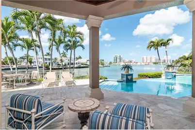 3433 Crayton Rd, Naples, FL 34103 - Photo 9